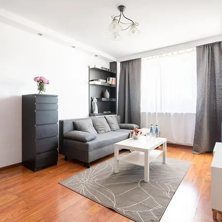 W Rent Like - Grojecka 80102 华沙
